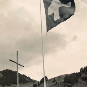 Photo590748022369_inner_202-191-588-191-158-859-591-863