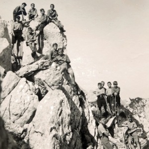 Photo590748443890_inner_122-174-606-179-118-930-633-942