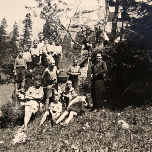 Photo590748632361_inner_180-97-637-173-121-872-660-900