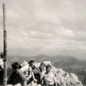 Photo590748728617_inner_111-171-553-189-114-738-552-729