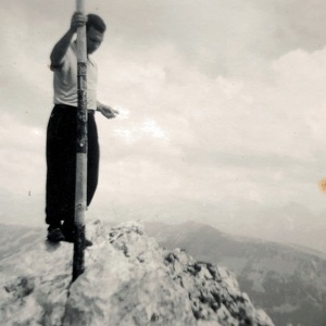 Photo590748874828_inner_123-304-612-308-117-695-618-695