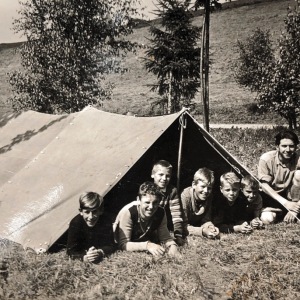 Photo590749302141_inner_117-175-777-169-117-609-789-583